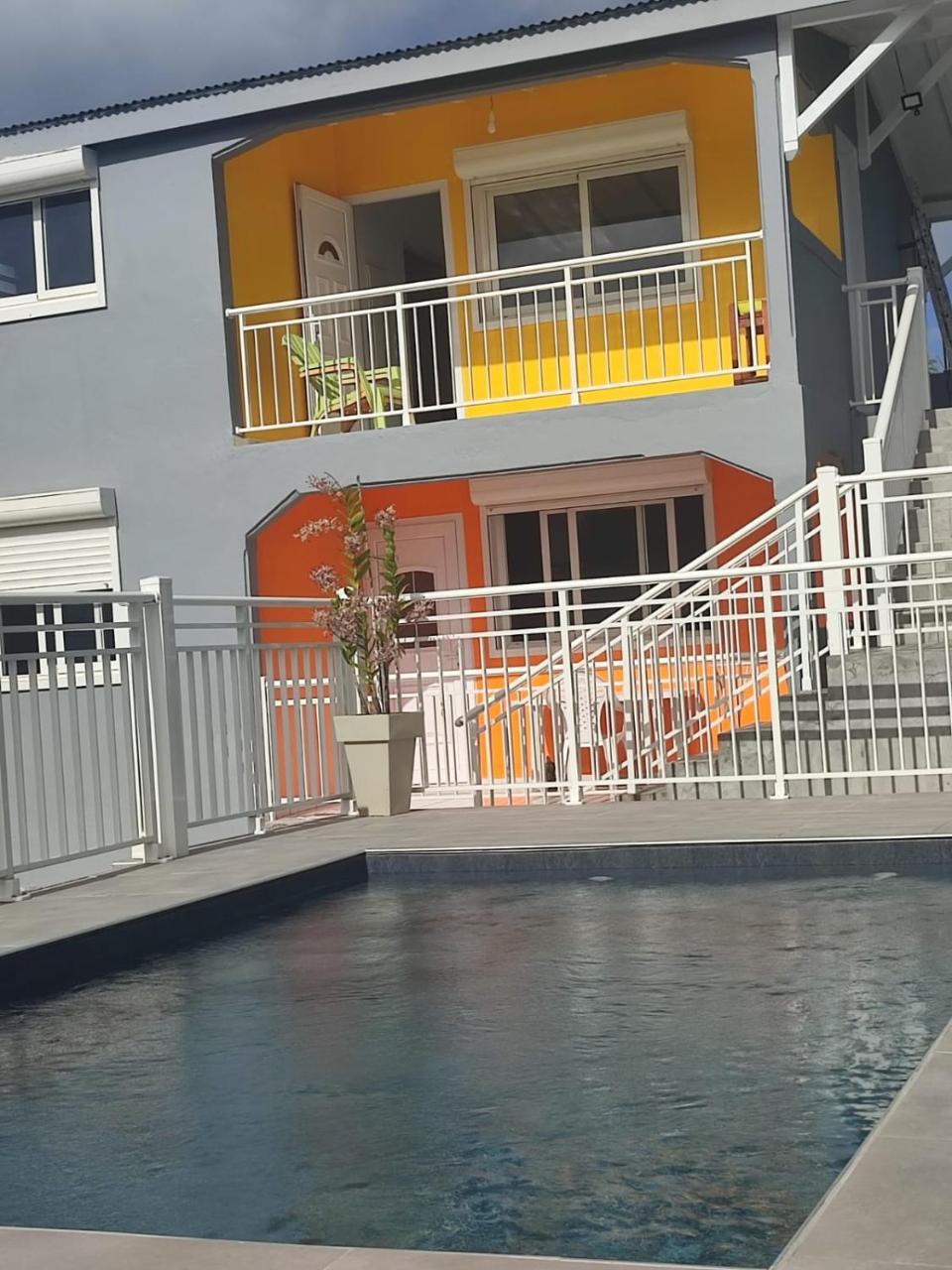 Les cattleyas — 4-Star Luxury Hotel in Petit-Bourg, Guadeloupe