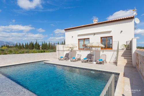 Son vivot in Inca, Spain