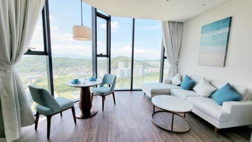 Luxury 5star Residence À La Carte HaLong Bay Floor 37 — 4-Star Luxury Hotel in Ha Long, Vietnam
