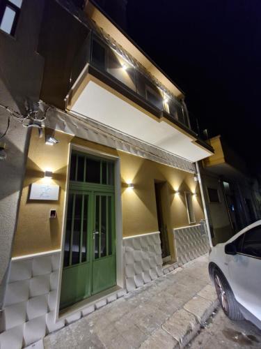 Nina rooms&apartments — 4-Star Luxury Hotel in Lizzano, Italy