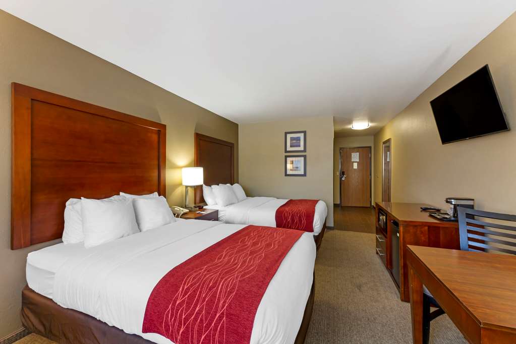 Comfort Inn River's Edge - photo 11