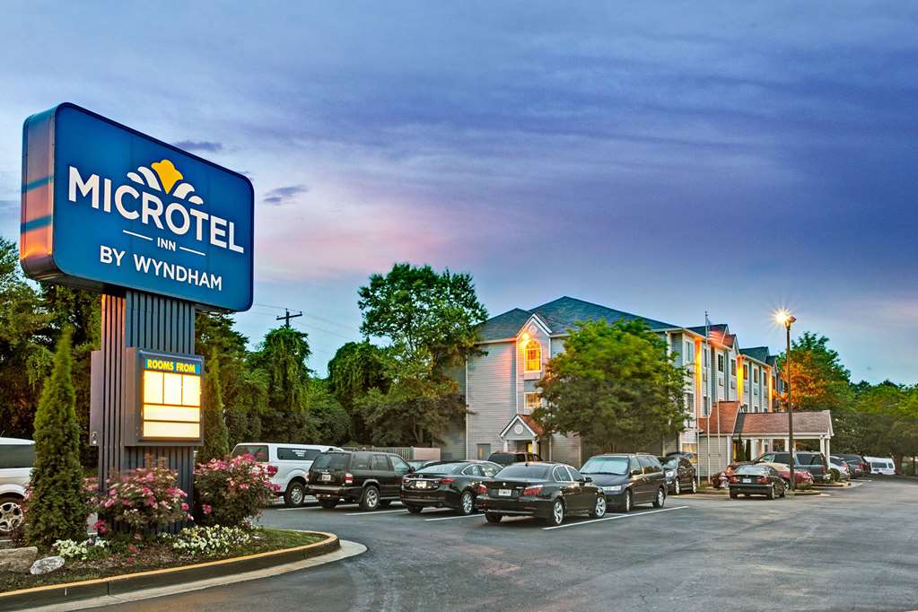 Microtel Inn by Wyndham Atlanta Airport in College Park, United States