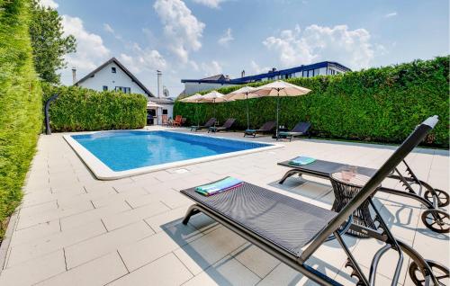 Nice Home In Stubicke Toplice — 4-Star Luxury Hotel in Stubicke Toplice, Croatia