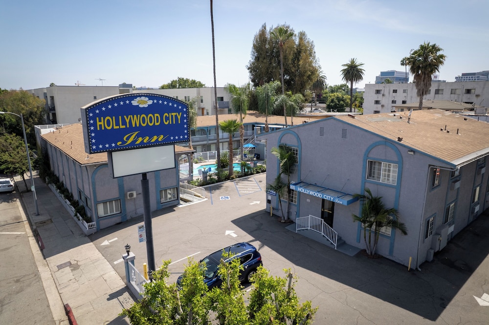 Hollywood City Inn - photo 69