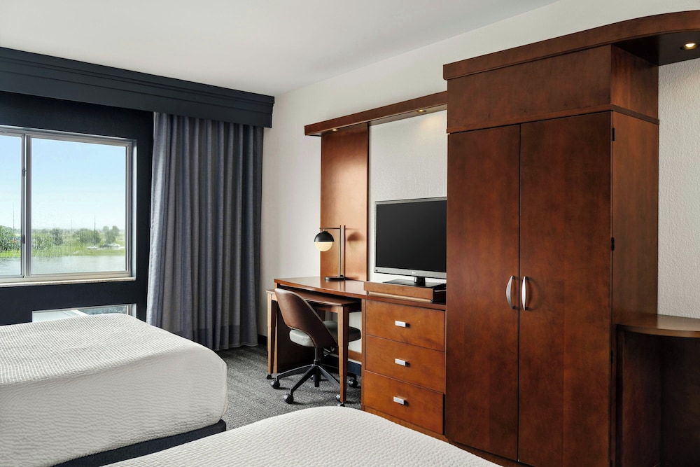 Courtyard by Marriott Evansville East - photo 8