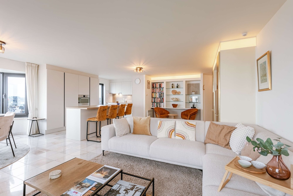 Hydro Palace Apartment — 4-Star Luxury Hotel in Ostend, Belgium