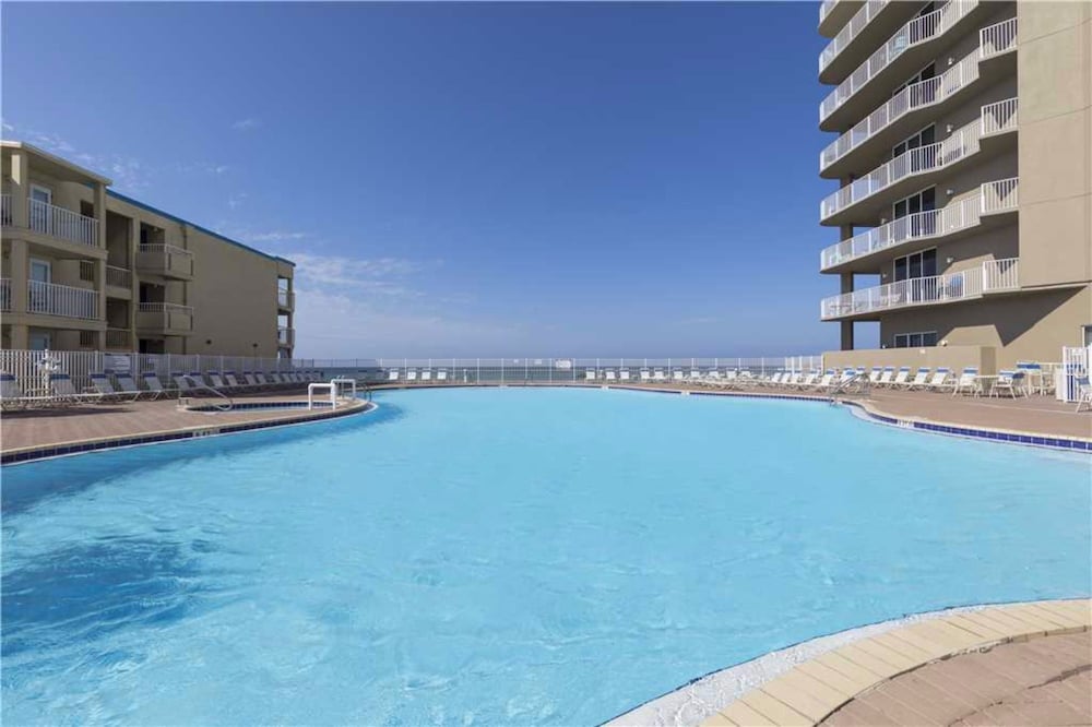 Tidewater Beach Resort by Royal American Beach Getaways — hotel in Panama City Beach