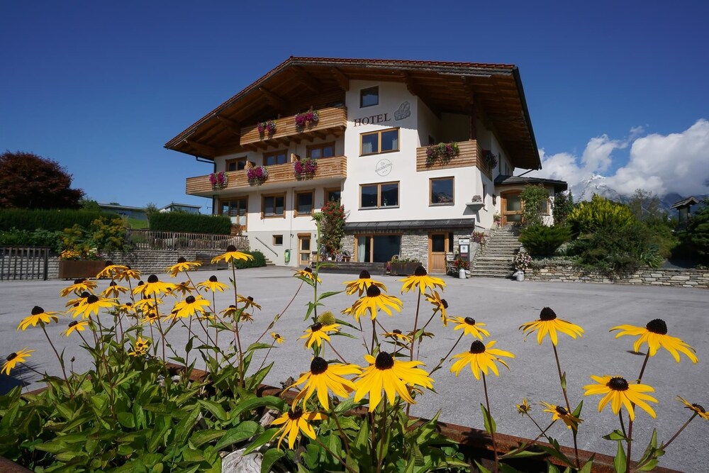 biYou Ecoquartier in den Bergen in Schladming, Austria