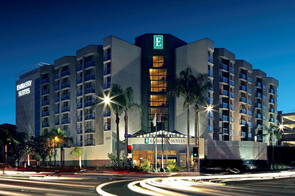 Embassy Suites by Hilton Los Angeles International Airport North - photo 40