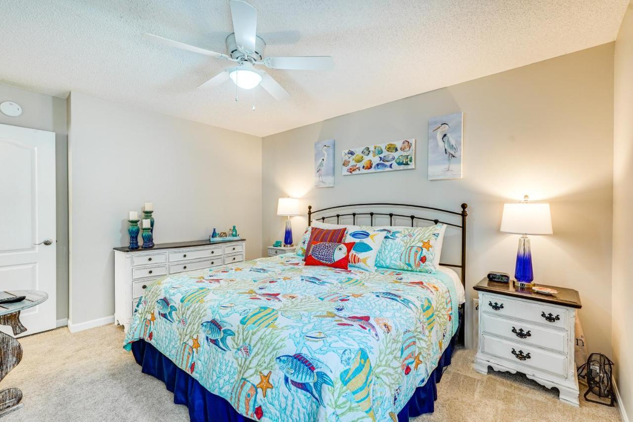 Walk to Beach PCB Resort Condo with Pool Access — Panama City Beach — photo 2