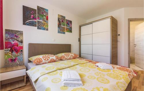 Three Bedroom Apartment In Medulin — Medulin — photo 4