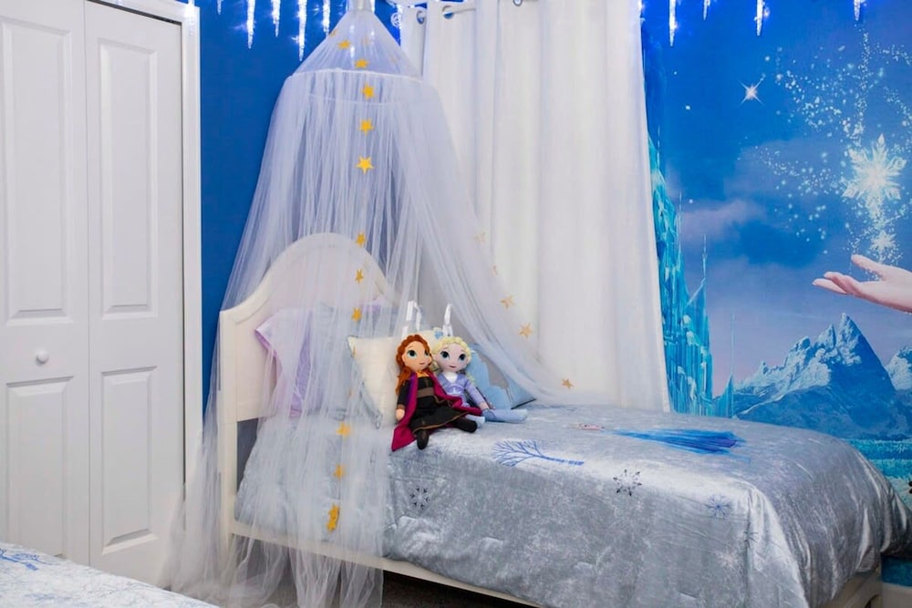 Ultimate Themed Luxury Game Room Theater Pool - photo 29