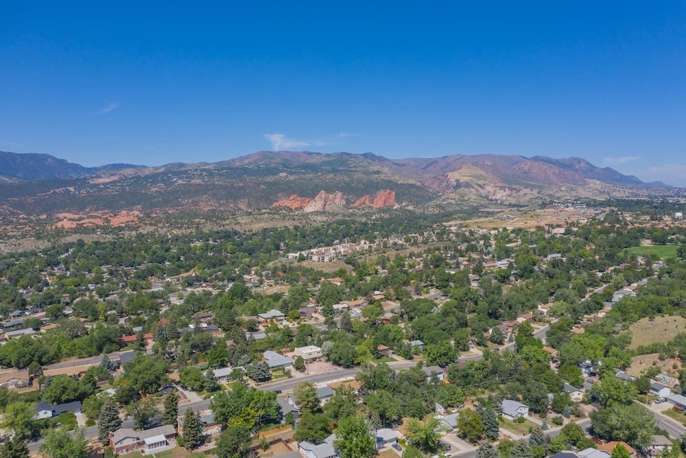 4BR Dog friendly Minutes to Garden of the Gods - photo 43