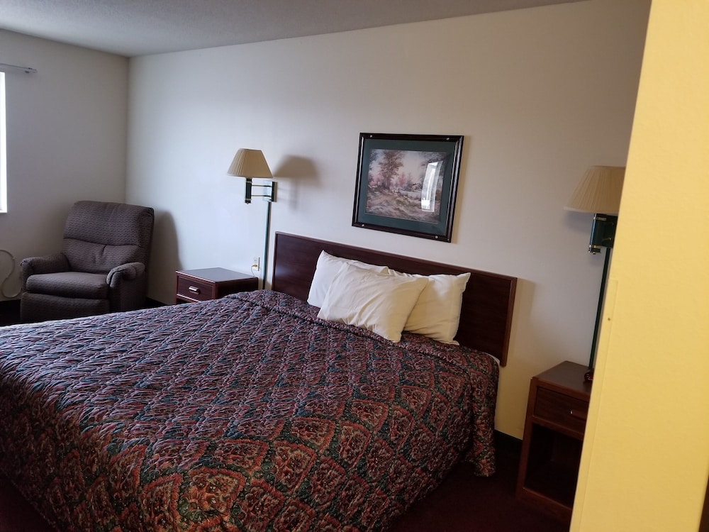 Bilmar Inn & Suites Dell Rapids Near Sioux Falls - photo 56