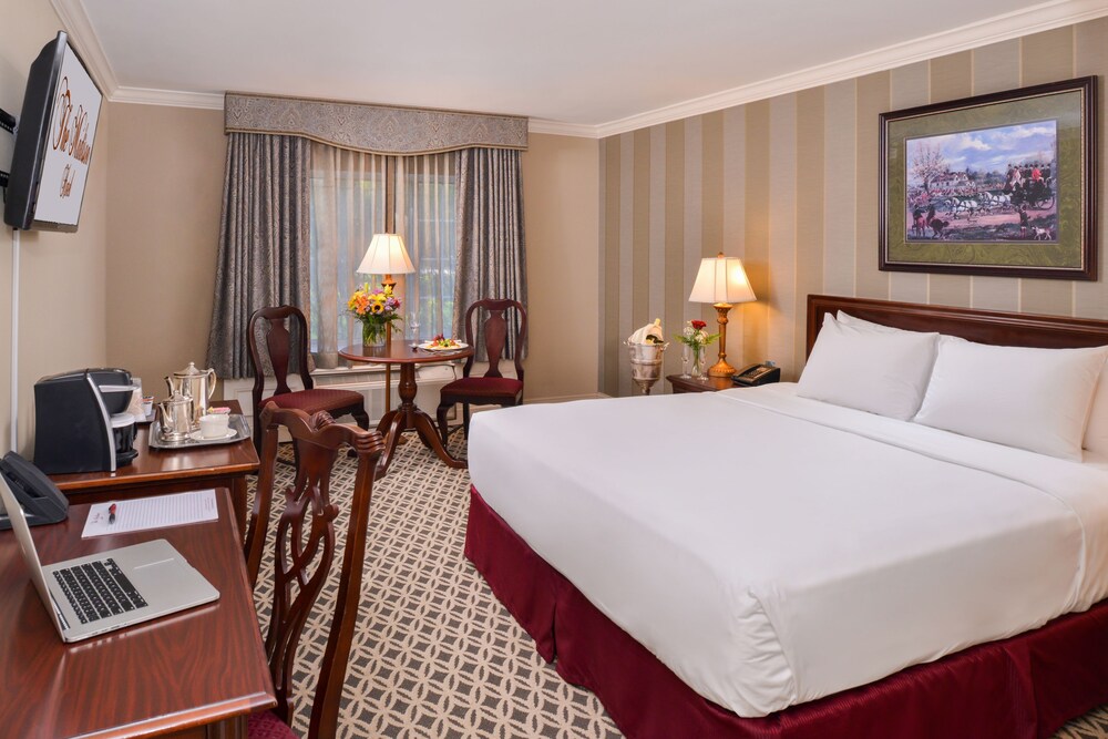 Madison Hotel - photo 9