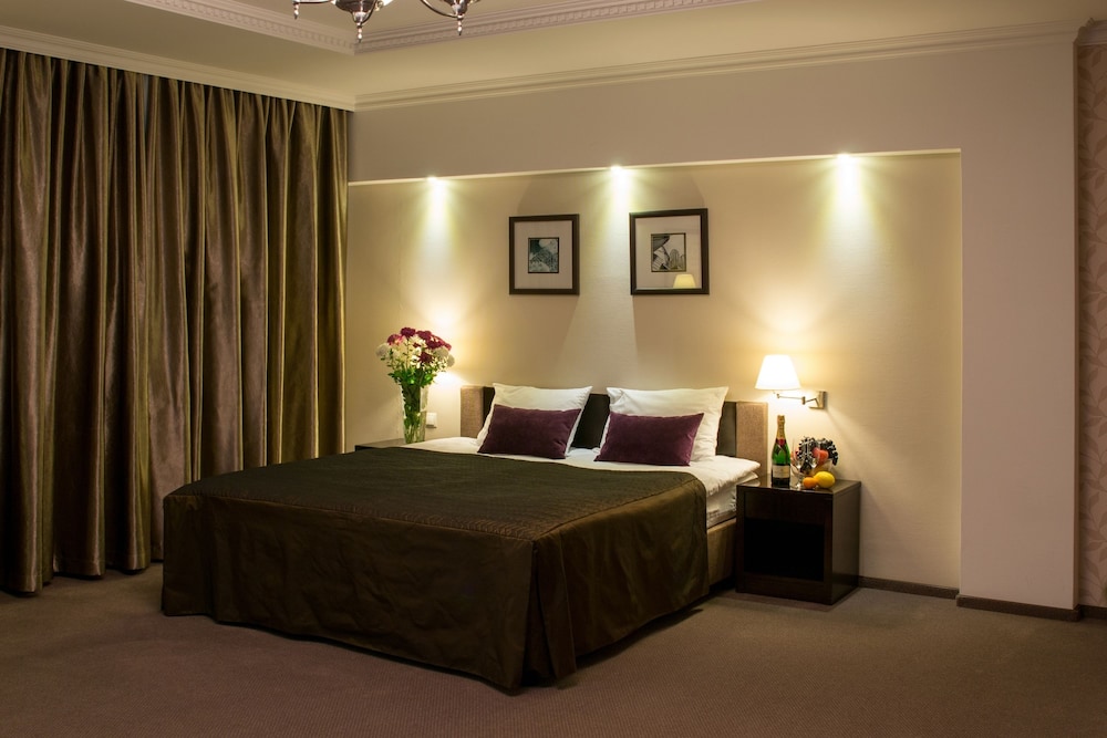 RiverSide restaurant hotel beach in Chernihiv, Ukraine