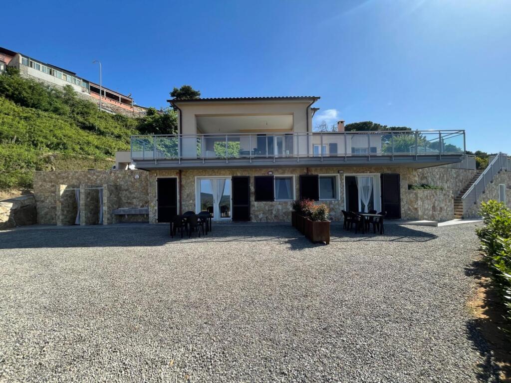 Apt. Pieve San Michele by Agenzia Solturelba — 4-Star Luxury Hotel in Capoliveri, Italy