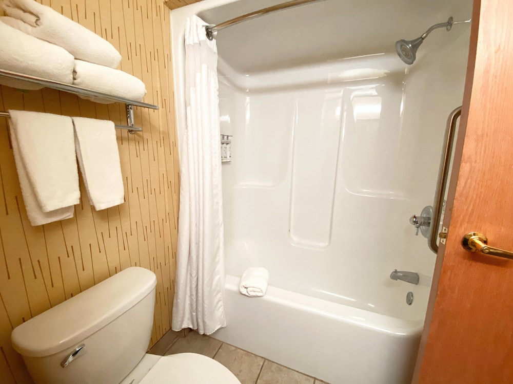 Holiday Inn Express Hotel & Suites Plymouth by IHG - photo 25