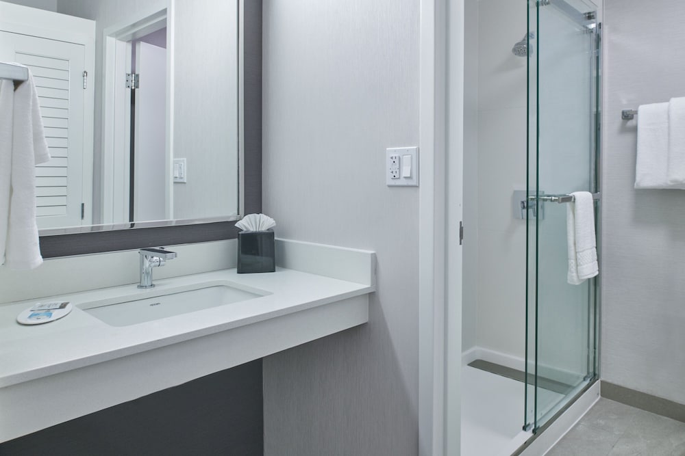 Courtyard by Marriott Detroit Livonia - photo 33