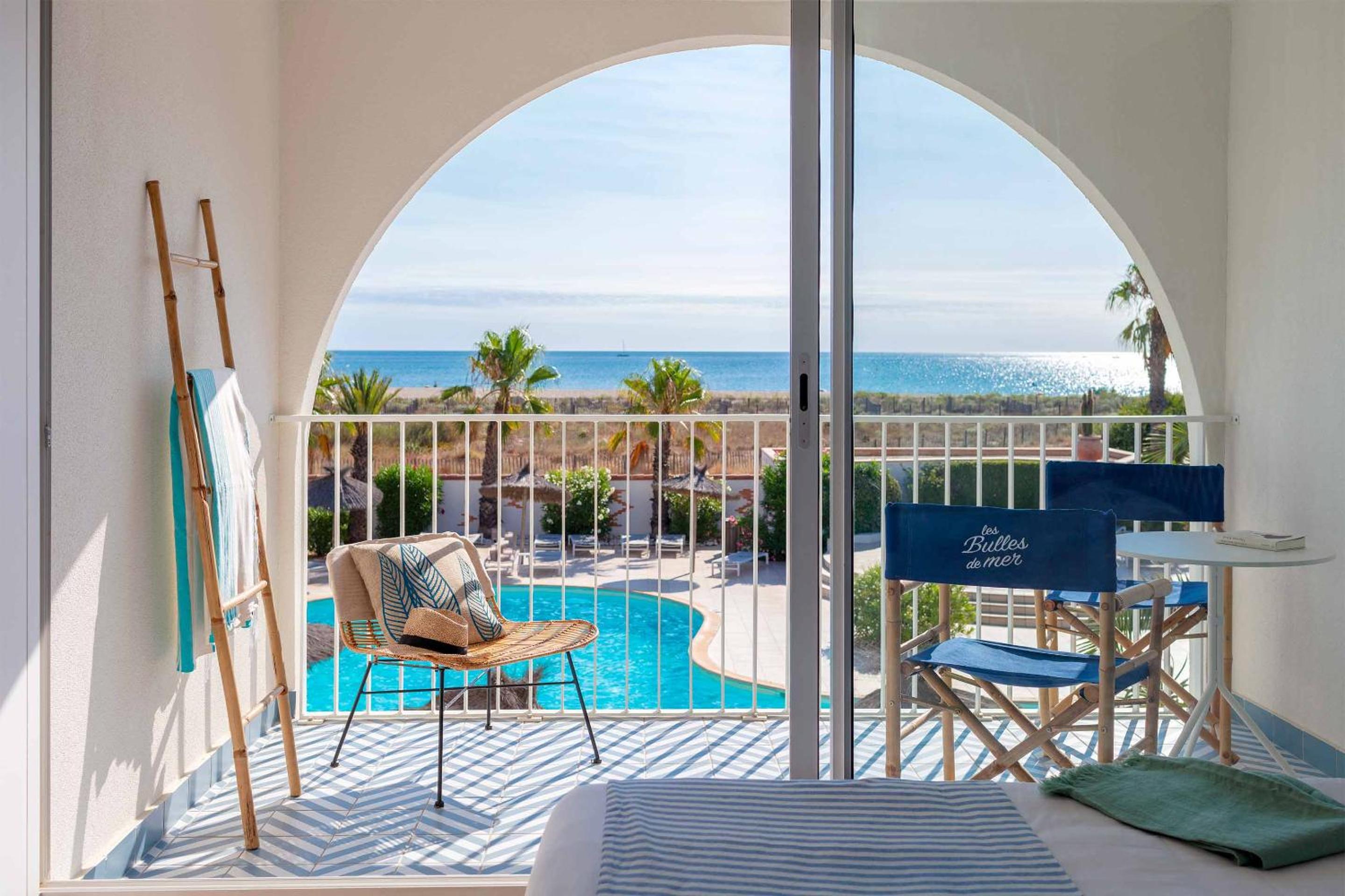 Les Bulles de Mer Hotel & Spa sur la Plage — 4-Star Luxury Hotel in Saint-Cyprien, France