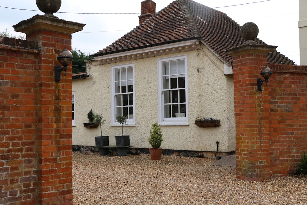 Prince Hill House — 4-Star Luxury Hotel in Devizes, United Kingdom