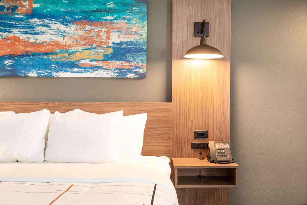 La Quinta Inn & Suites by Wyndham Limon - photo 31