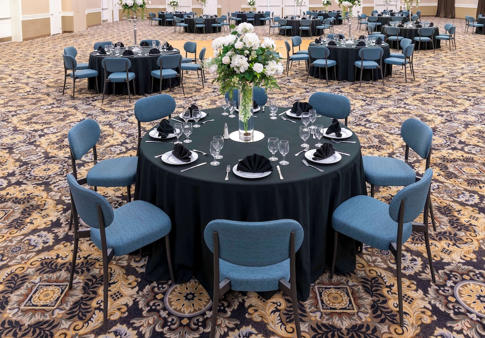 DoubleTree by Hilton Phoenix Gilbert - photo 40