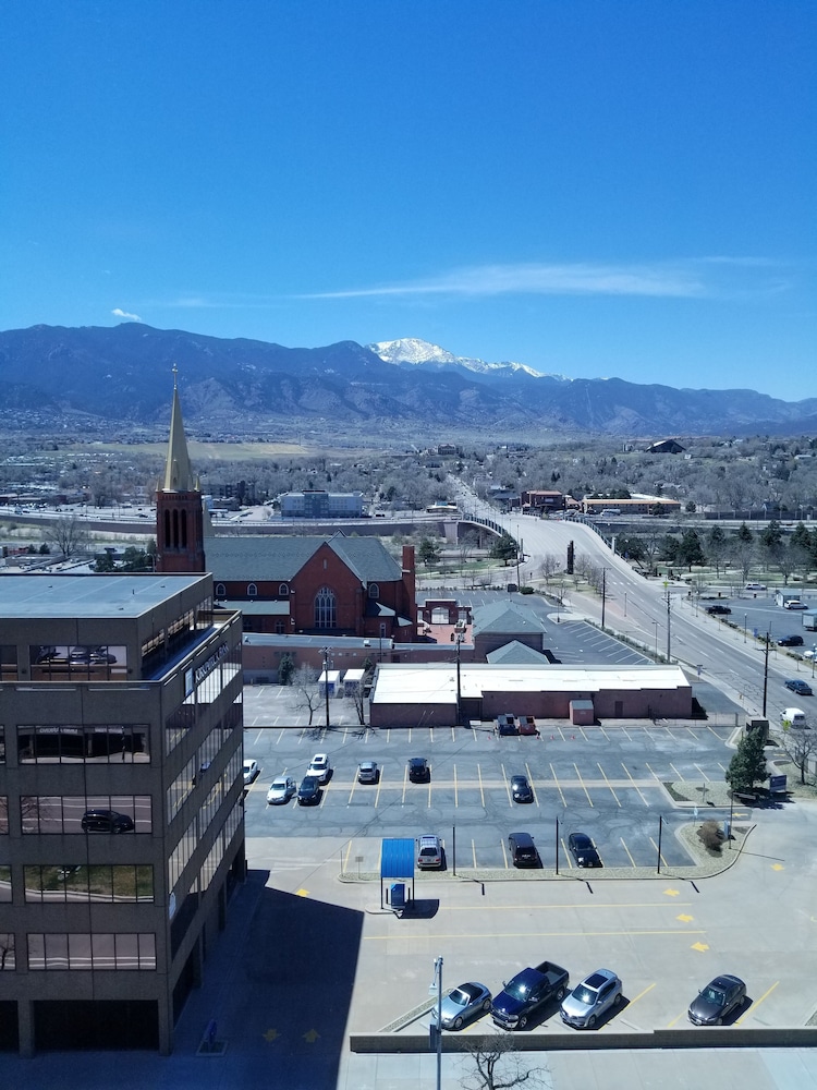 Hilton Garden Inn Colorado Springs Downtown - photo 111