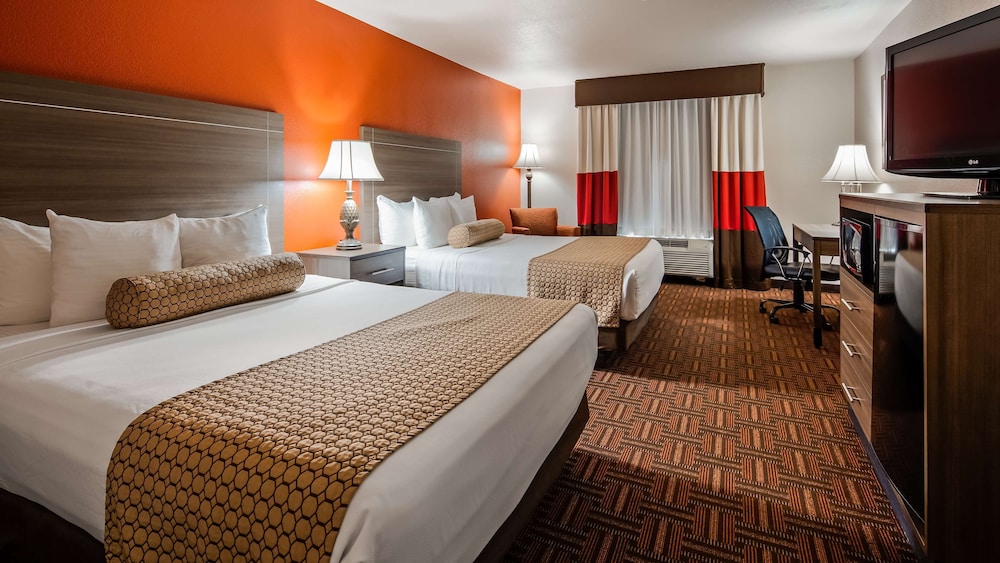 Best Western Plus Memorial Inn & Suites - photo 9
