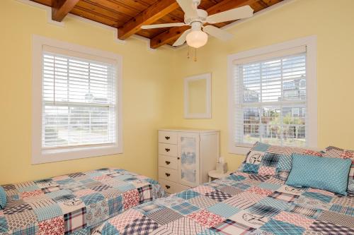 Chill'ax Inn by Oak Island Accommodations - photo 44