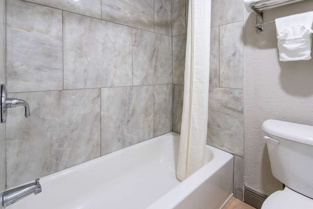 Travelodge by Wyndham Kingsland GA - photo 35