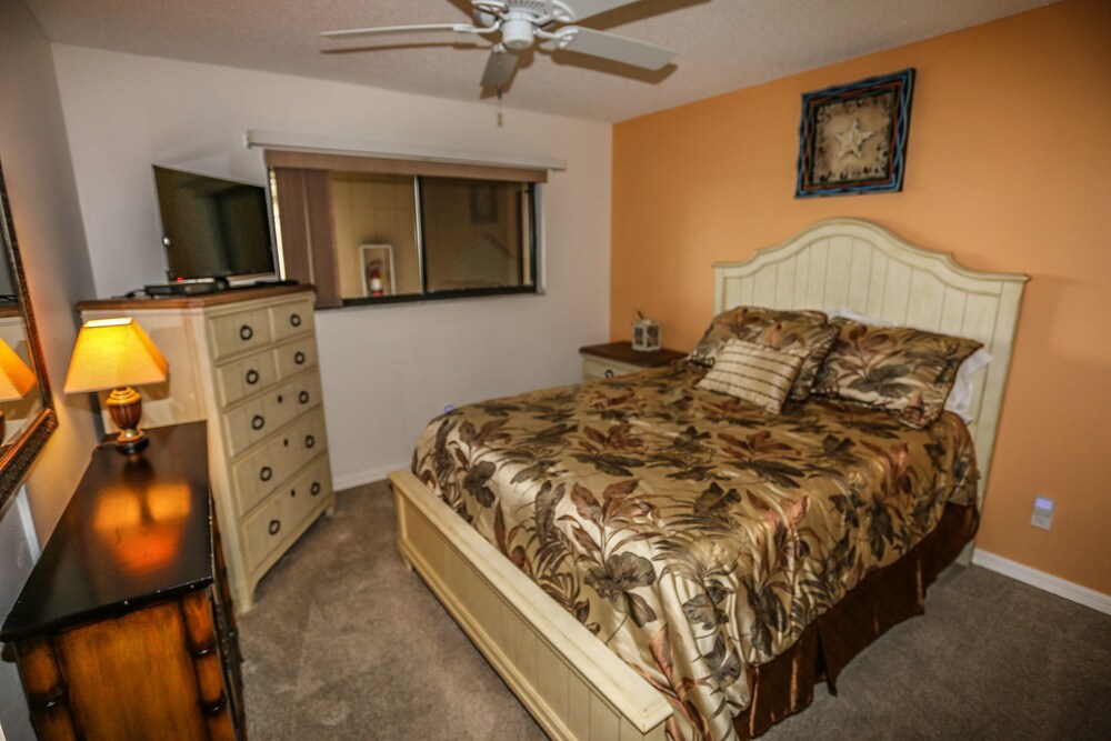 Estero Yacht & Racquet 218 Fort Myers Beach - photo 3