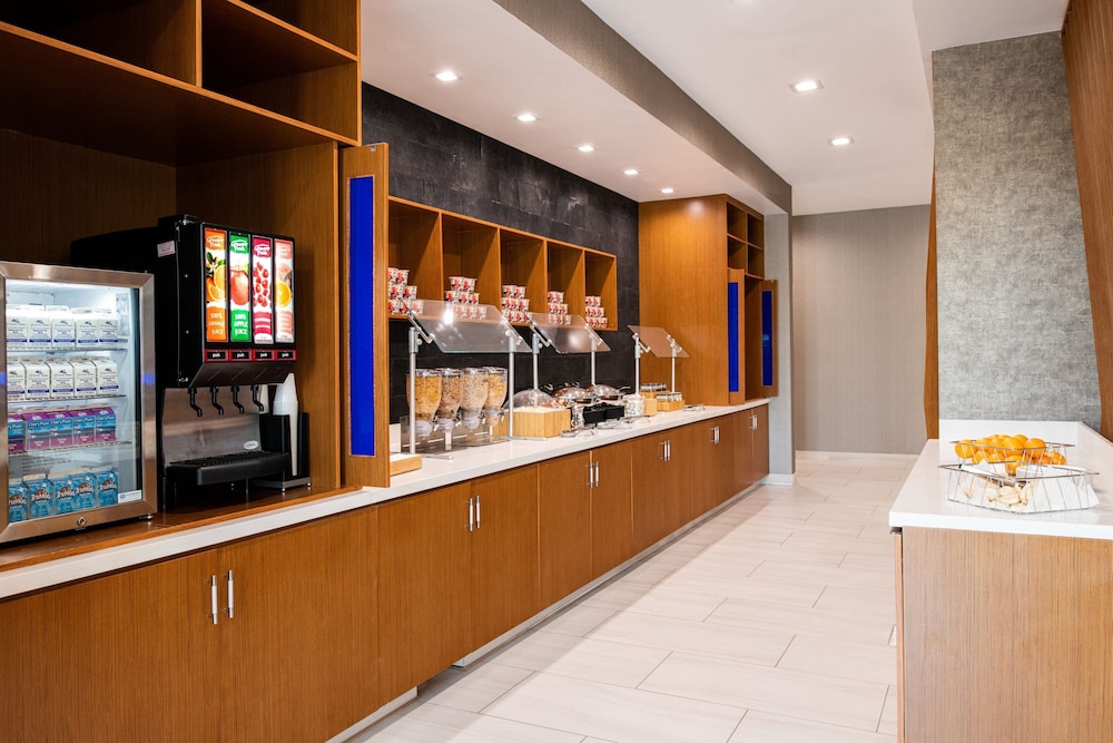 SpringHill Suites by Marriott Riverside Redlands - photo 29