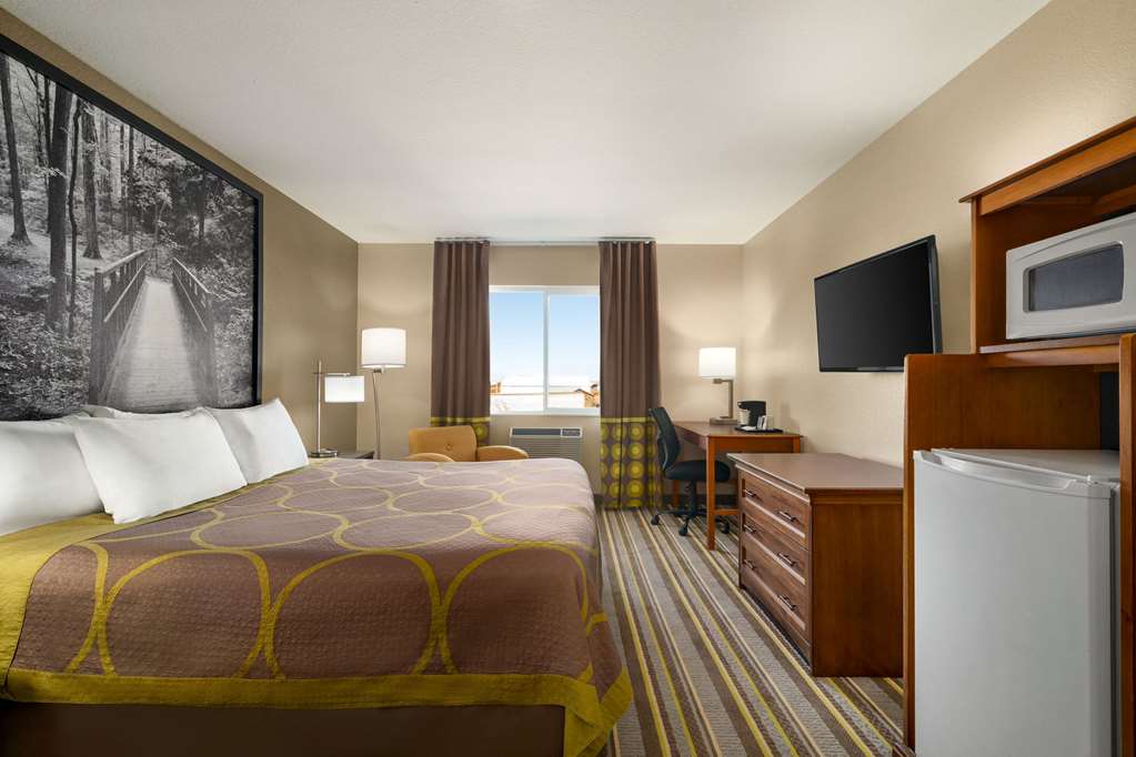 Super 8 by Wyndham Liberal KS - photo 6