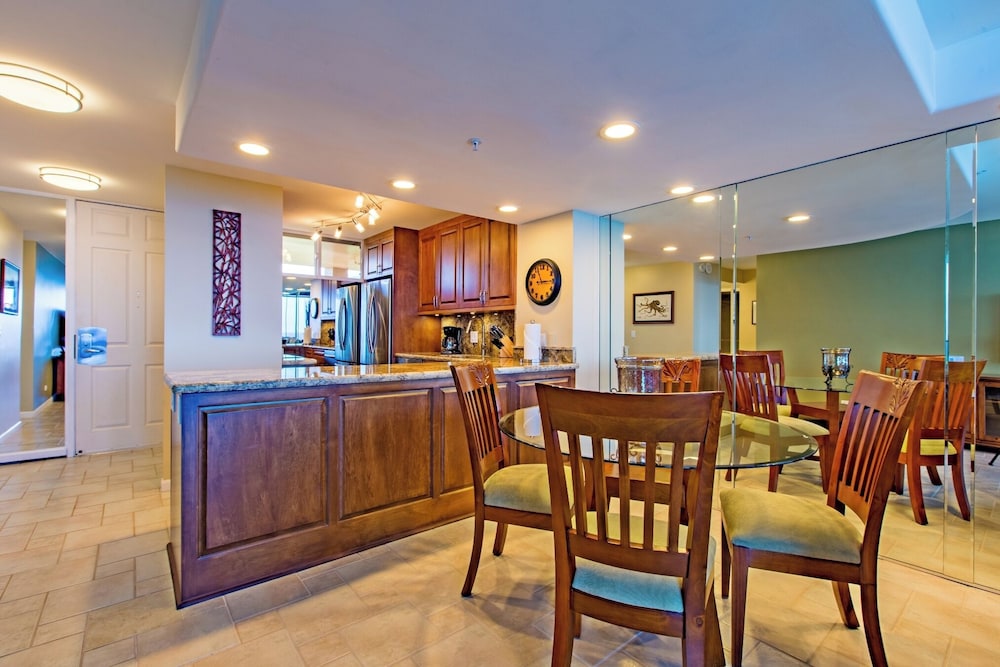Mahana Resort #1106 1 Br condo by RedAwning - photo 5
