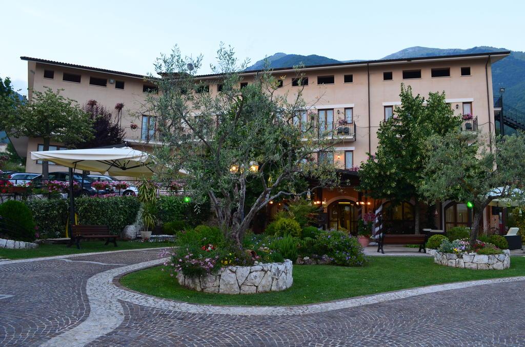 Hotel La Grotte — hotel in San Donato Val Di Comino