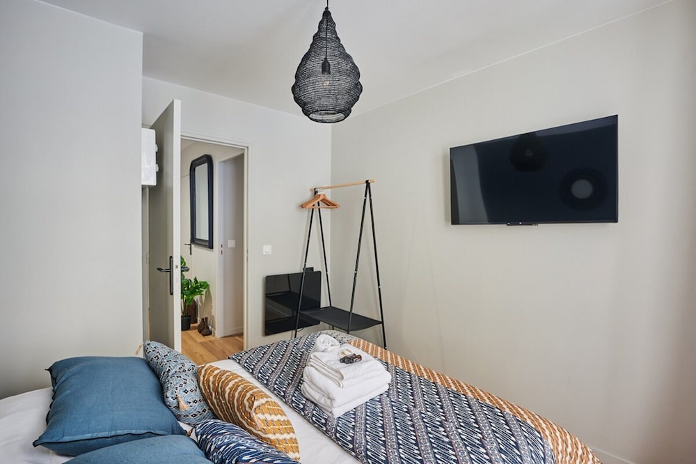 Charming Family Apartment Center of Paris — 4-Star Luxury Hotel in Paris, France