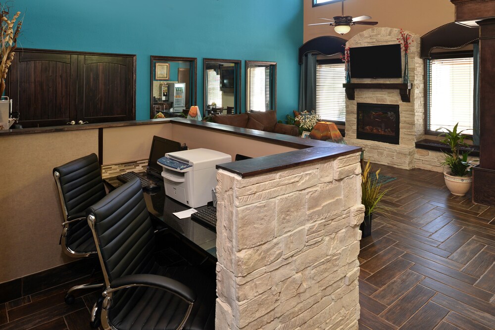 Baymont By Wyndham Ardmore I 35 - photo 38
