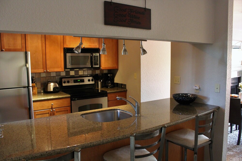 Adobe Village Inn - photo 29