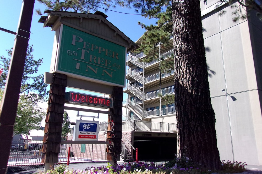 Pepper Tree Inn - photo 42