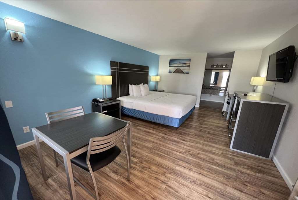 Days Inn by Wyndham Orange - photo 15