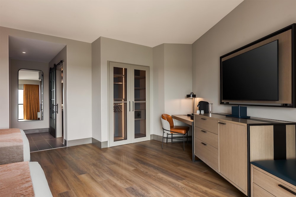 Hotel Avail Rogers Tapestry Collection by Hilton - photo 17