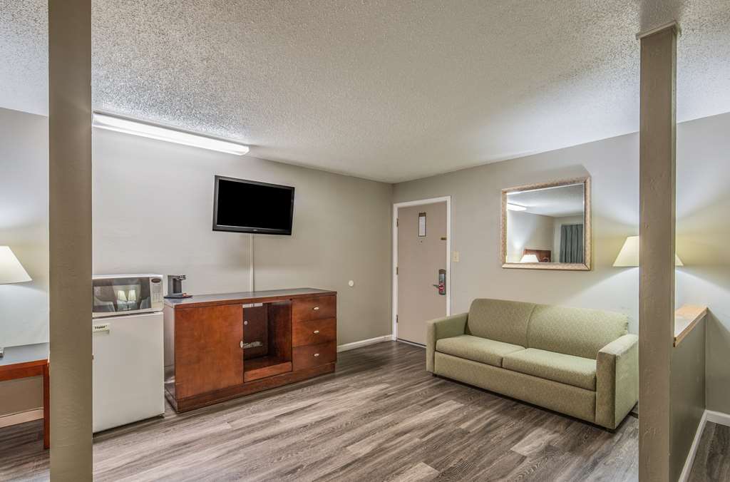 Econo Lodge Inn & Suites Yreka - photo 20