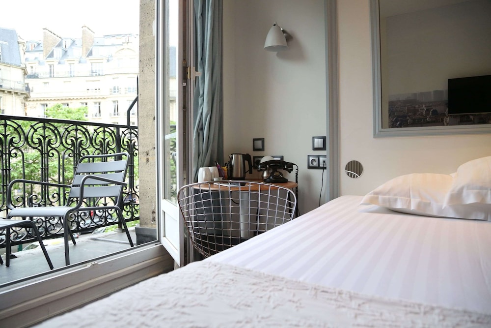 Stella Etoile - carbon neutral hotel in Paris