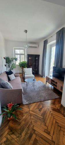 Apartment Eufemia — 4-Star Luxury Hotel in Kanfanar, Croatia