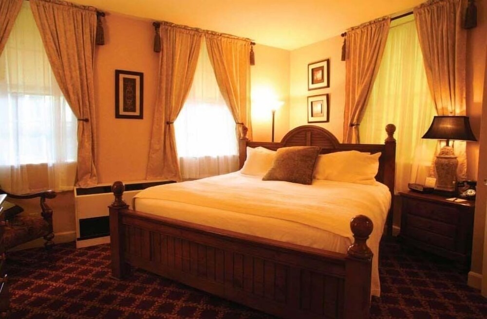 The Martha Washington Inn & Spa - photo 12