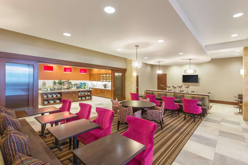 Homewood Suites Houston Downtown - photo 31