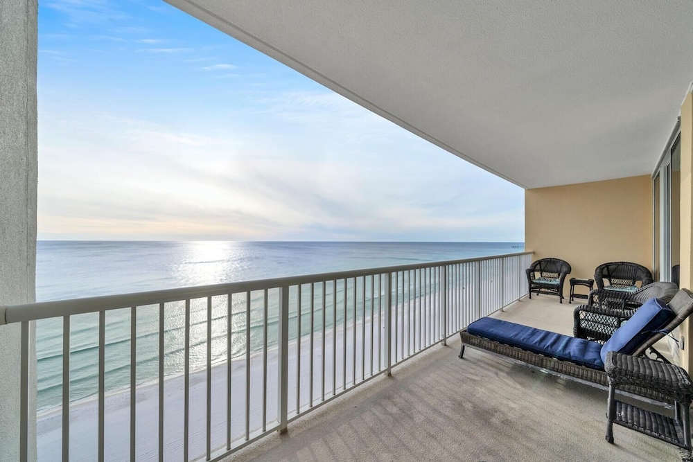 Majestic Beach Towers 1 1304 - photo 17