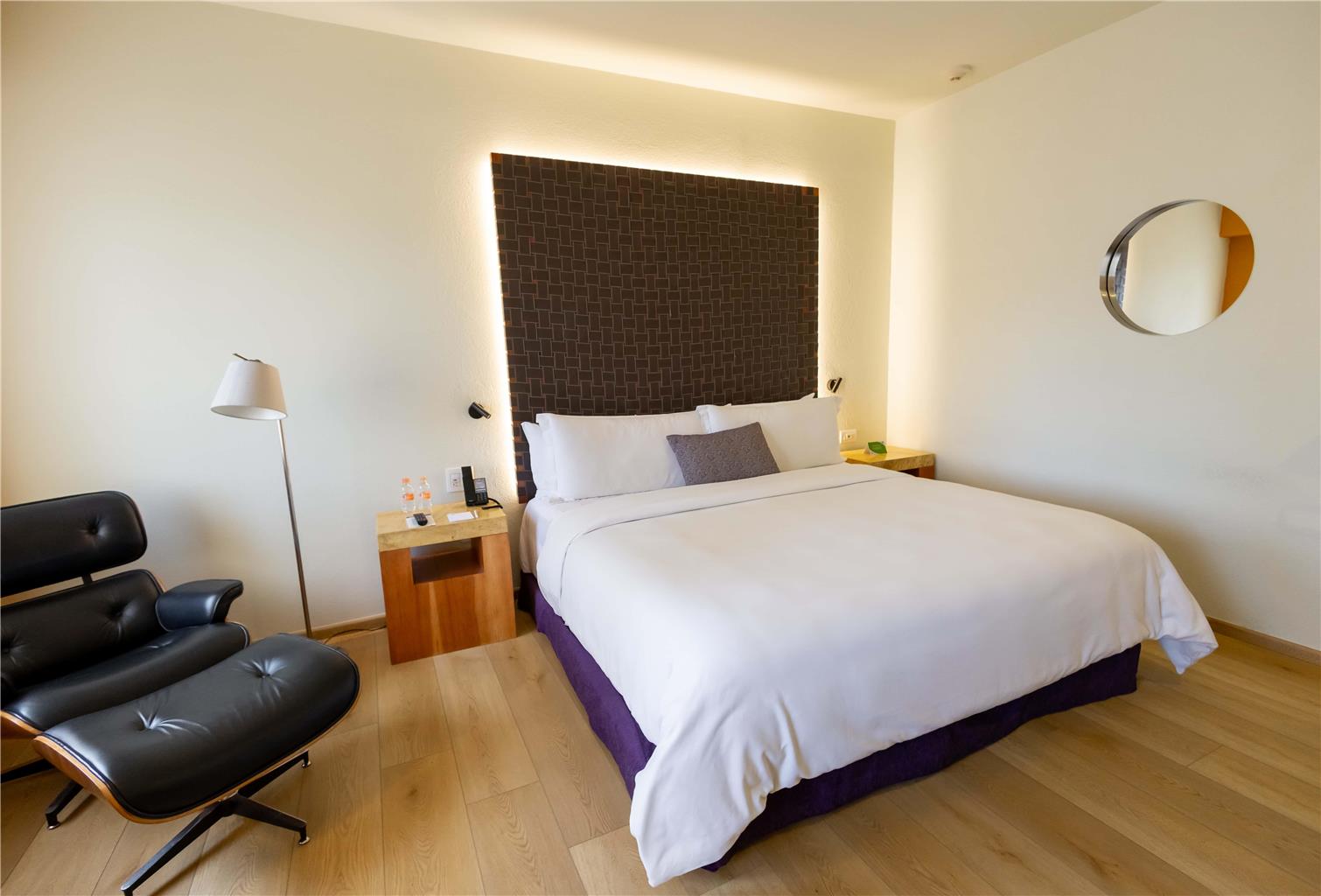 BMONTV ROOM
