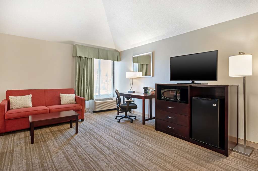 Best Western Ashbury Inn - photo 13